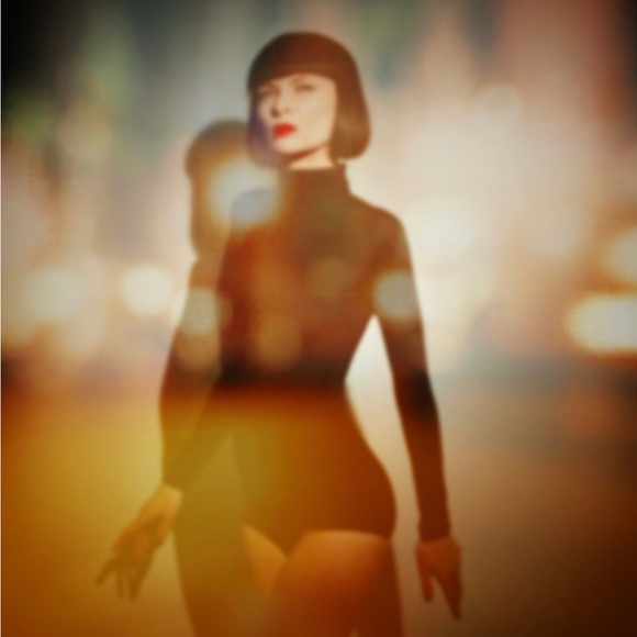 Meet your Posher, Lacy - Picture 3 of 3